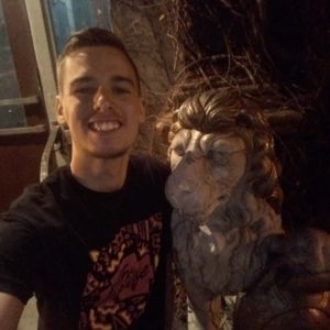 Meet your Posher, Joey